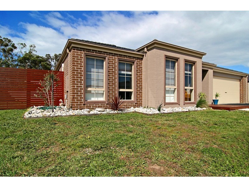 37 Spruce Drive, Hastings VIC 3915