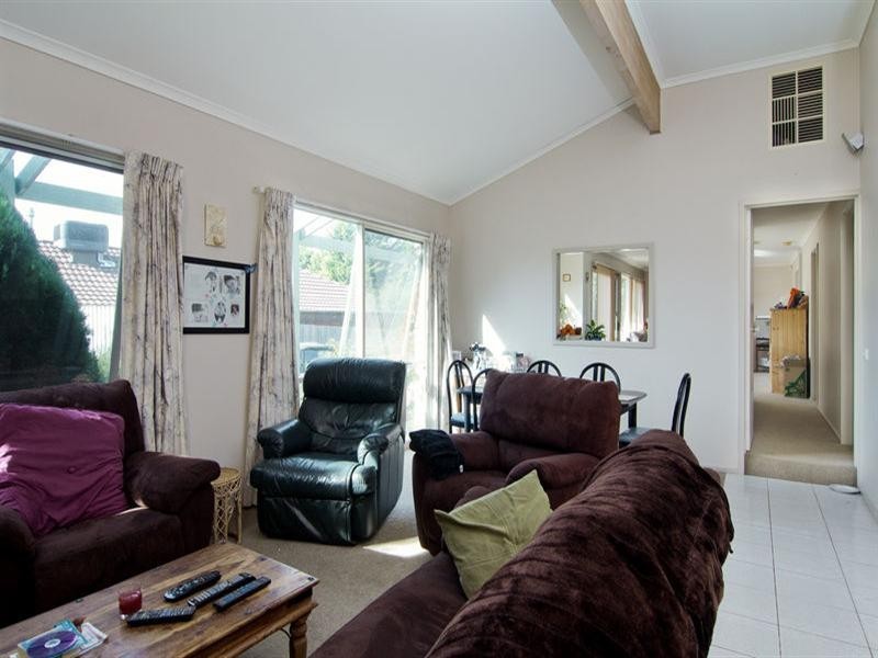 28 Robert Street, Somerville VIC 3912