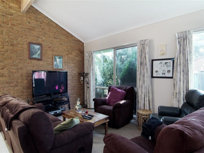 28 Robert Street, Somerville VIC 3912