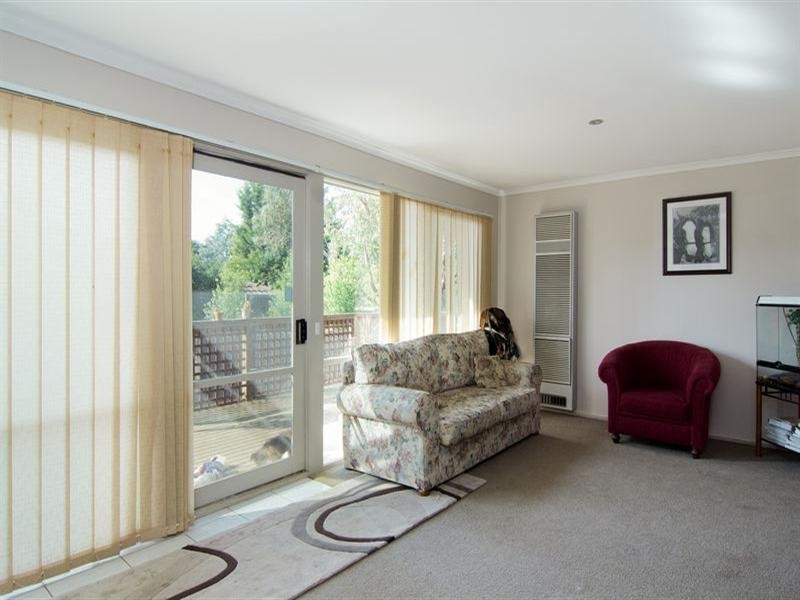 28 Robert Street, Somerville VIC 3912