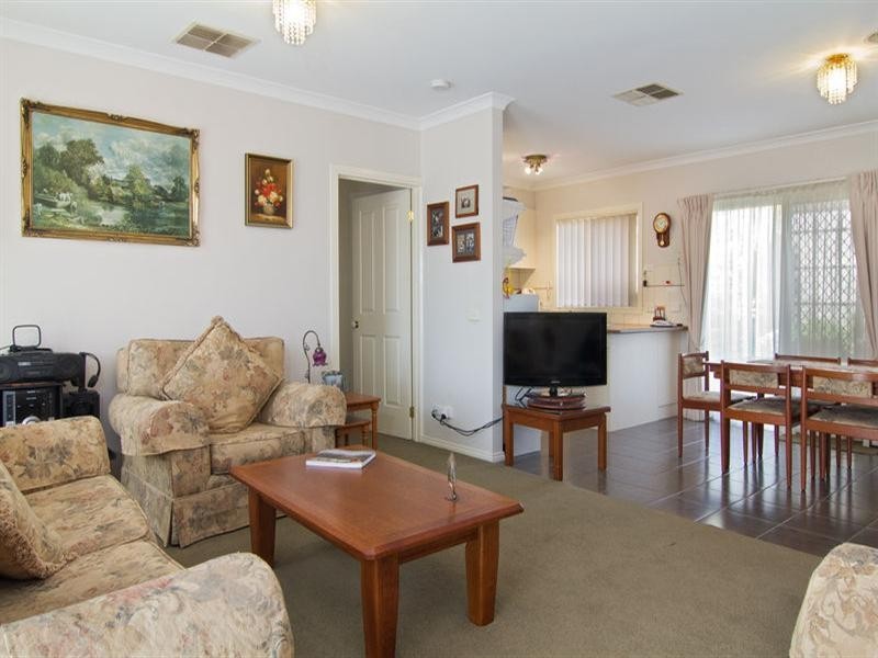 3/21 Raymond Street, Somerville VIC 3912