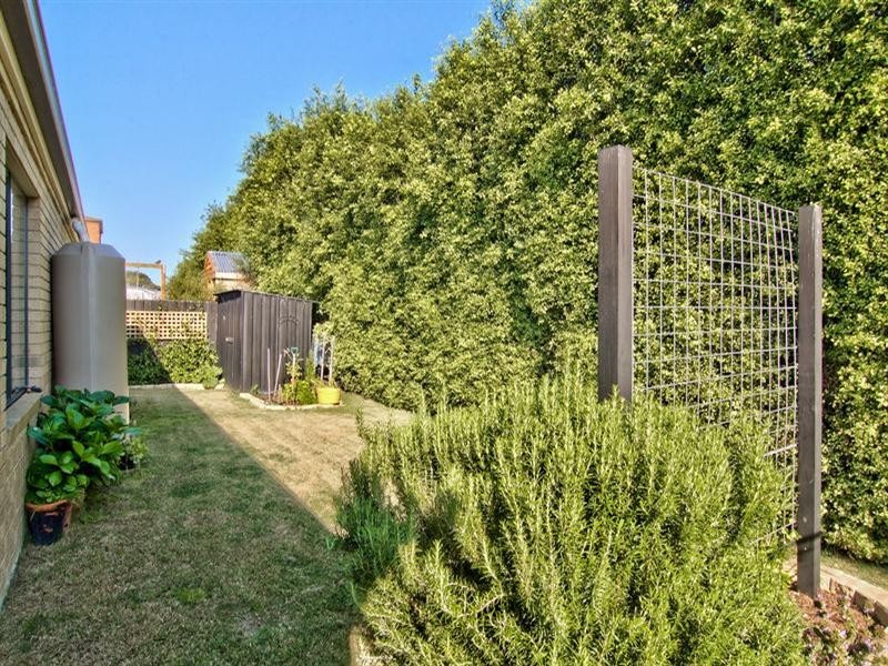 14 Windrest Place, Hastings VIC 3915