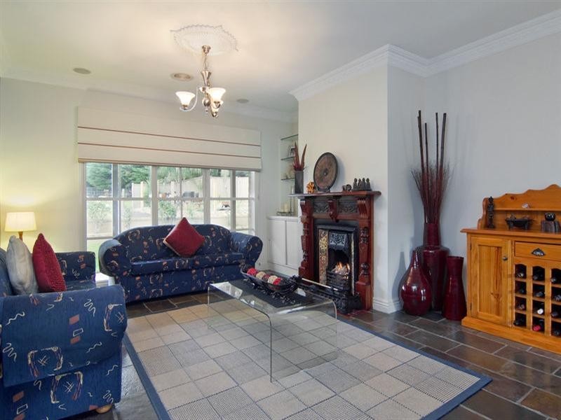 7 The Knoll, Somerville VIC 3912