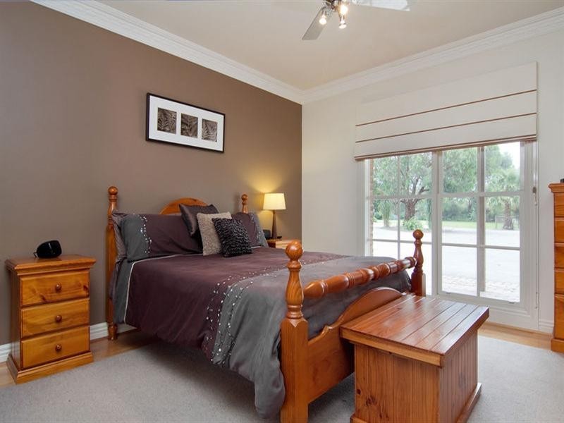7 The Knoll, Somerville VIC 3912