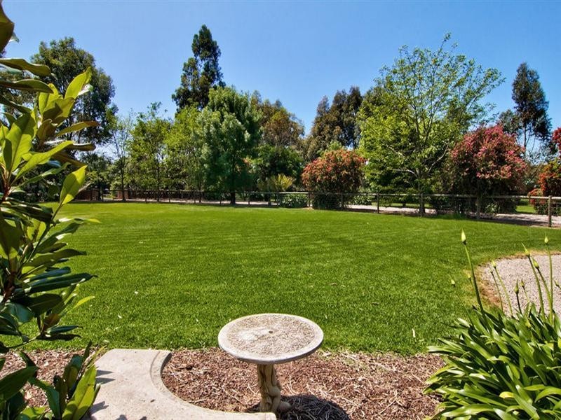 7 The Knoll, Somerville VIC 3912