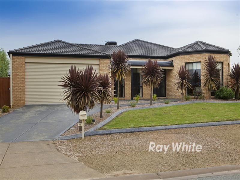 12 Petalnina Close, Somerville VIC 3912