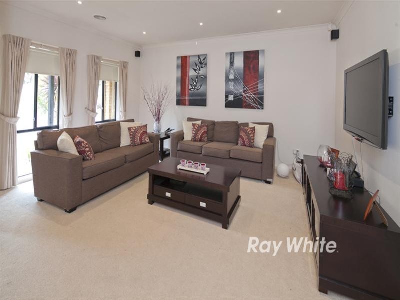 12 Petalnina Close, Somerville VIC 3912