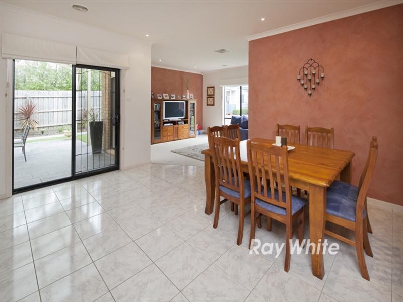 12 Petalnina Close, Somerville VIC 3912