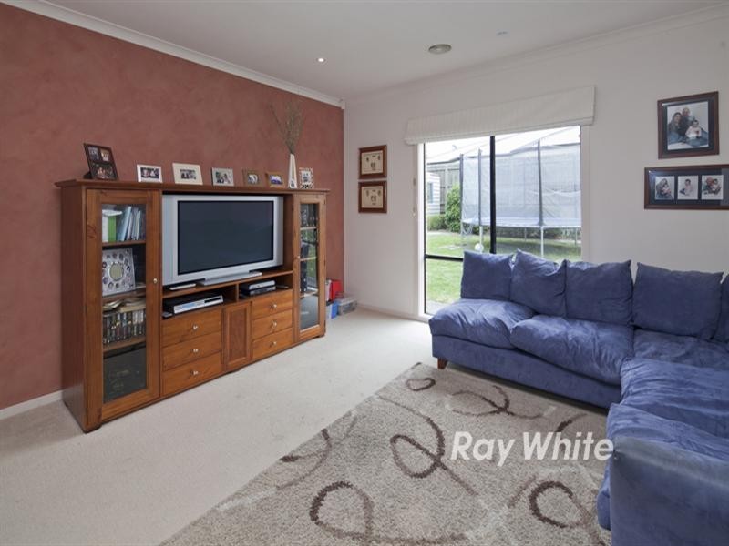 12 Petalnina Close, Somerville VIC 3912