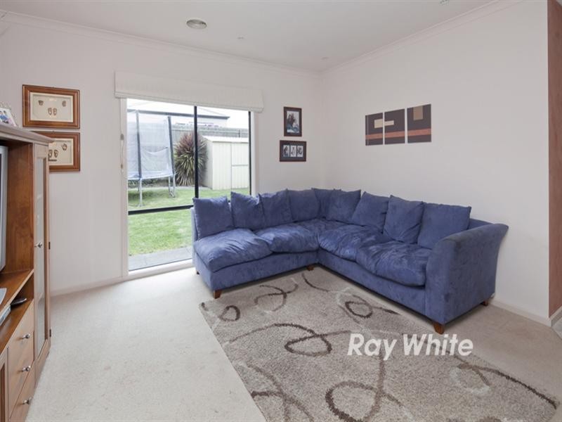 12 Petalnina Close, Somerville VIC 3912