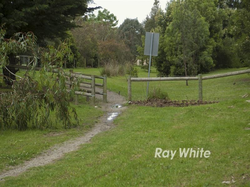 12 Petalnina Close, Somerville VIC 3912