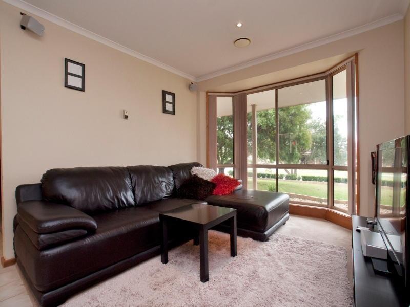 10 Dudley Court, Somerville VIC 3912