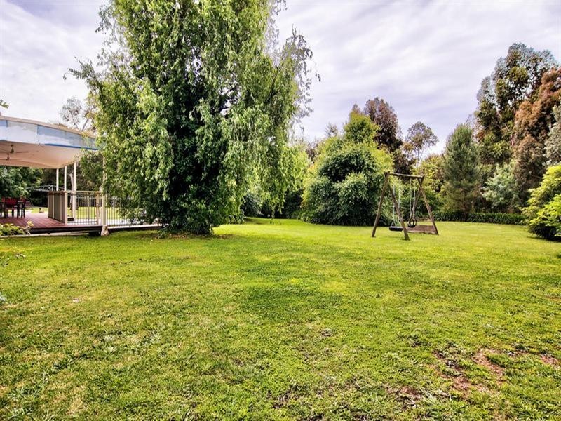 1 Stratford Close, Somerville VIC 3912