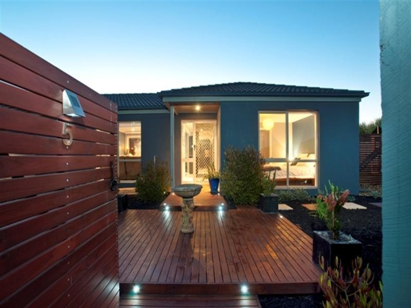 5 Brandary Place, Hastings VIC 3915