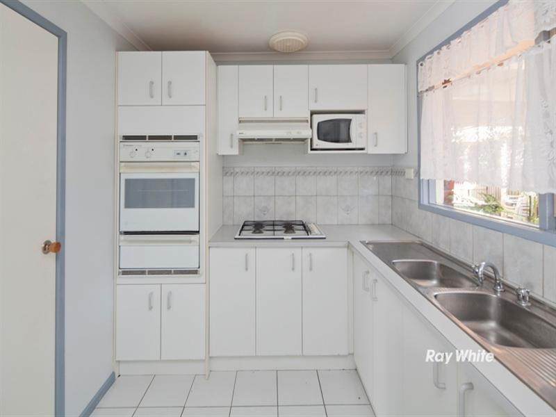 84 Clarendon Drive, Somerville VIC 3912