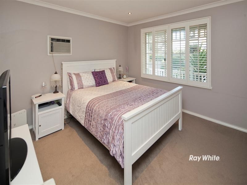 16 Bayview Road, Mornington VIC 3931