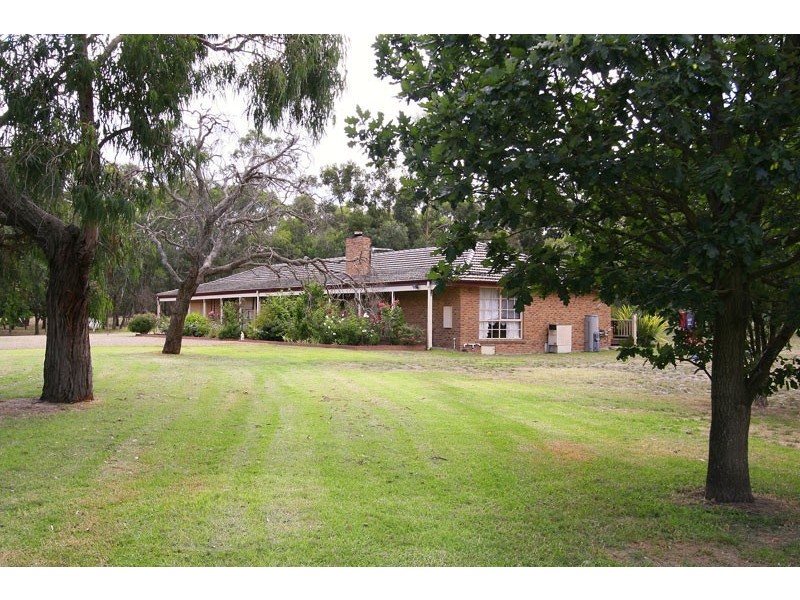 985 Robinsons Road, Pearcedale VIC 3912