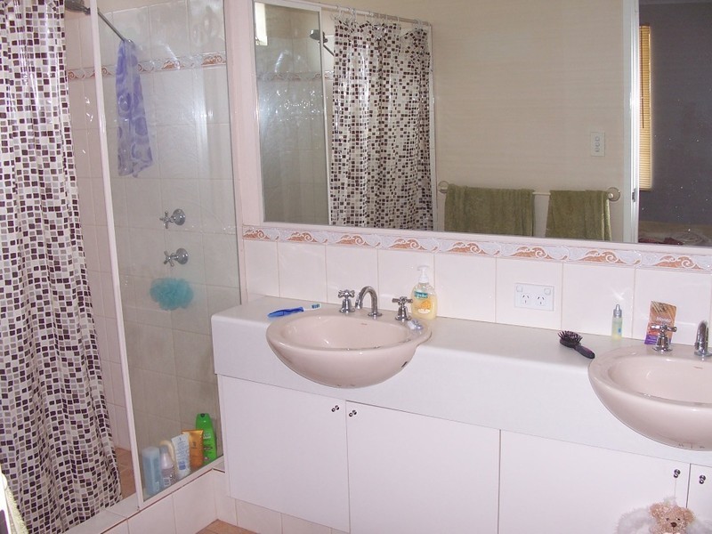 29 Brightlands Circuit, Carramar WA 6031