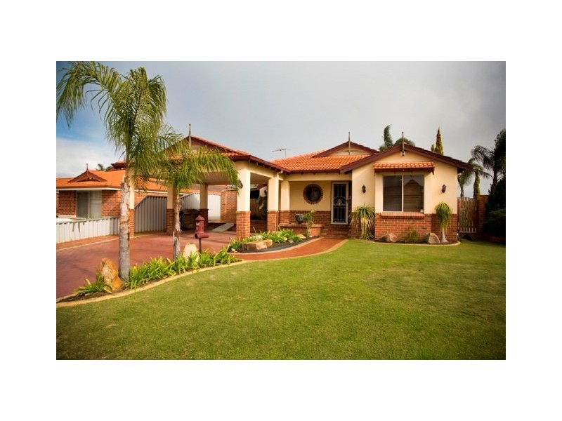 9 Danja Rise, Hocking WA 6065