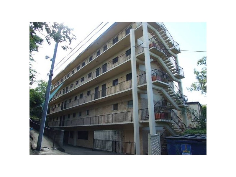 13/2 Gertrude Street, Highgate Hill QLD 4101