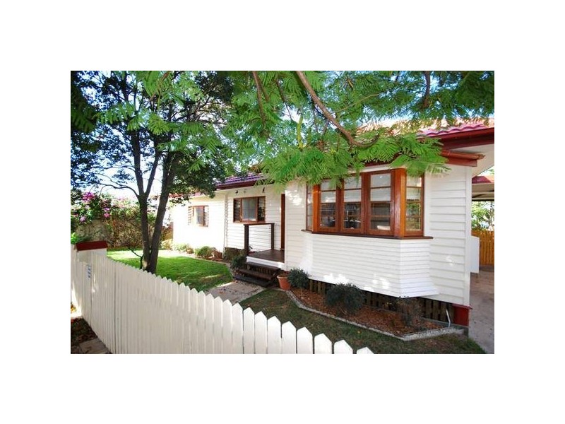 23 Clarendon Street, East Brisbane QLD 4169
