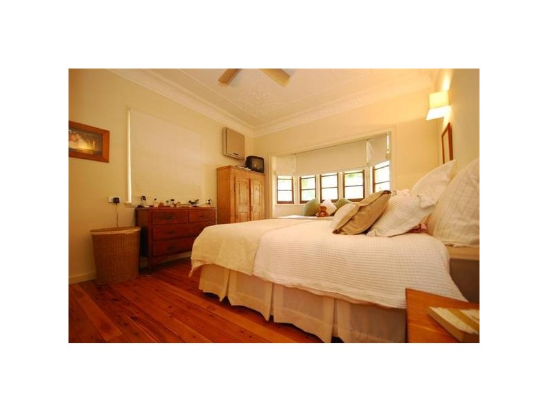 23 Clarendon Street, East Brisbane QLD 4169