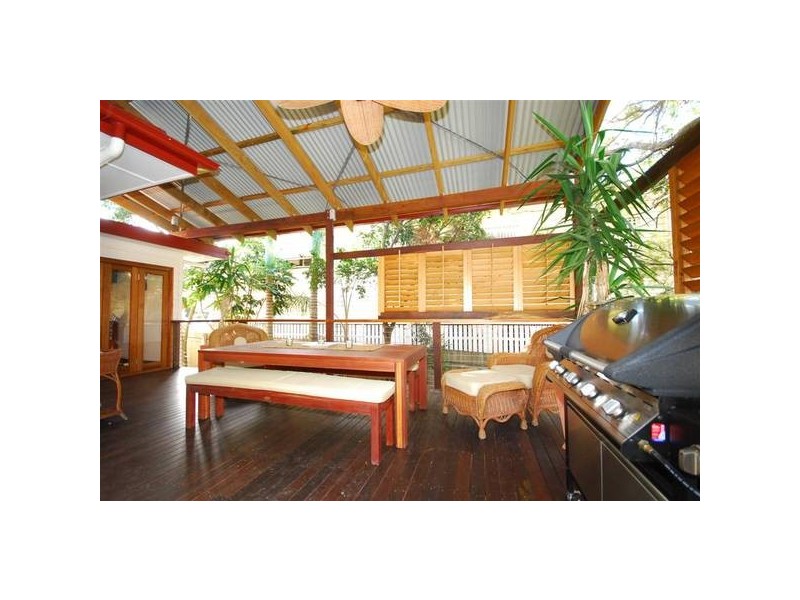 23 Clarendon Street, East Brisbane QLD 4169