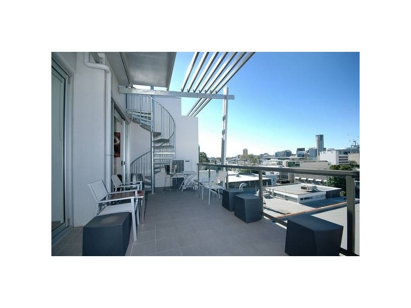14 Cordelia Street, South Brisbane QLD 4101