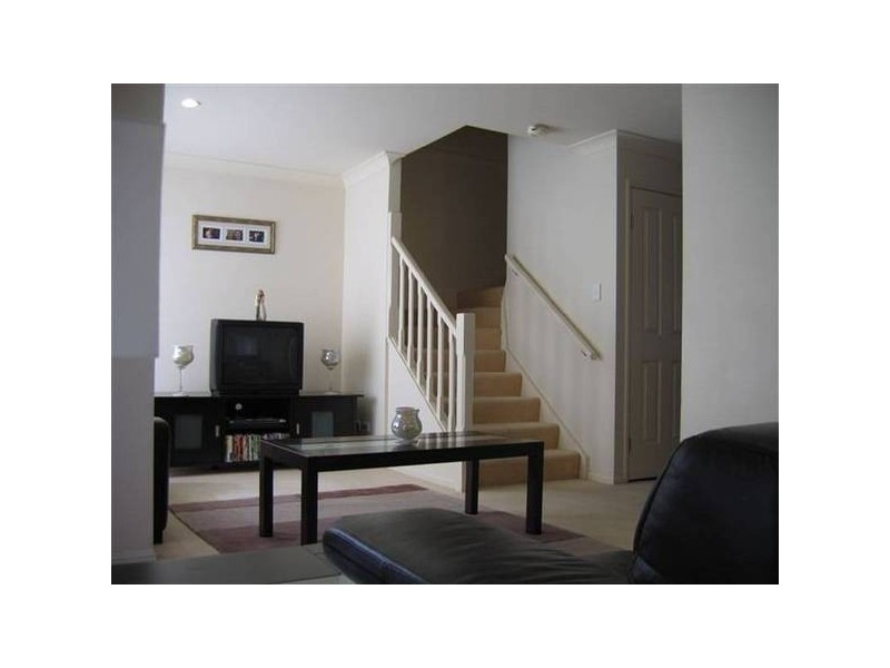 15 Violet Close, Eight Mile Plains QLD 4113