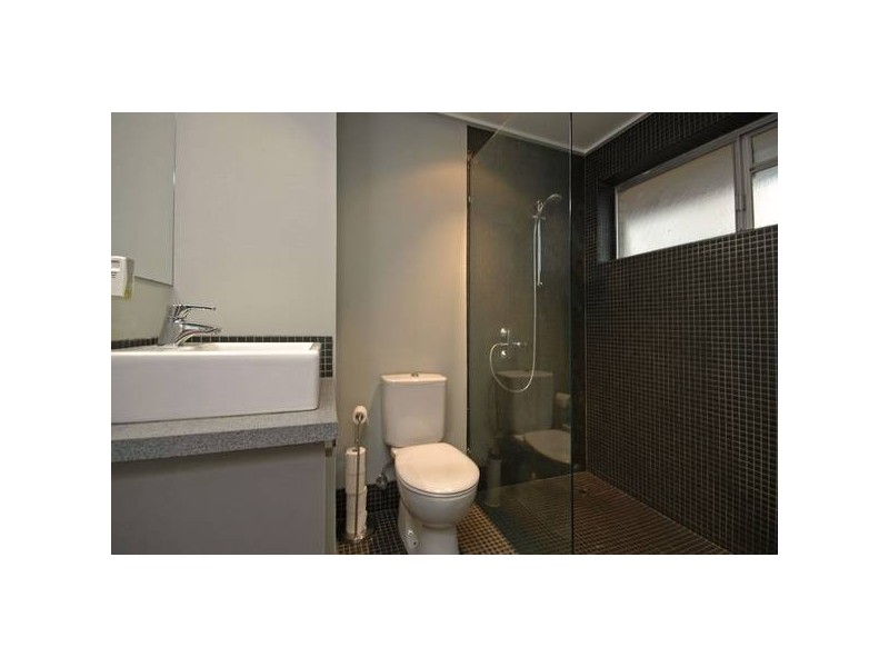 4/81 Barker Street, New Farm QLD 4005