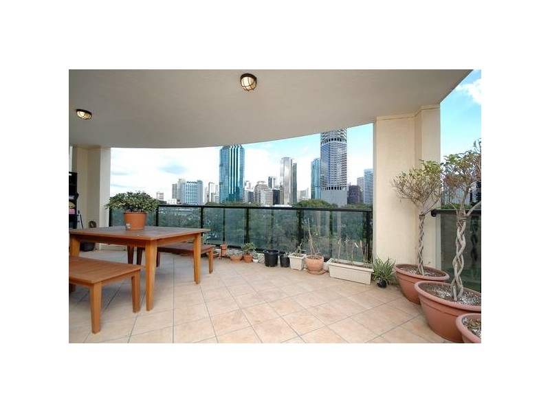 309/36 Macdonald Street, Kangaroo Point QLD 4169