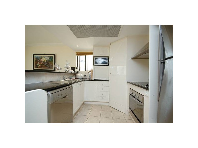 309/36 Macdonald Street, Kangaroo Point QLD 4169