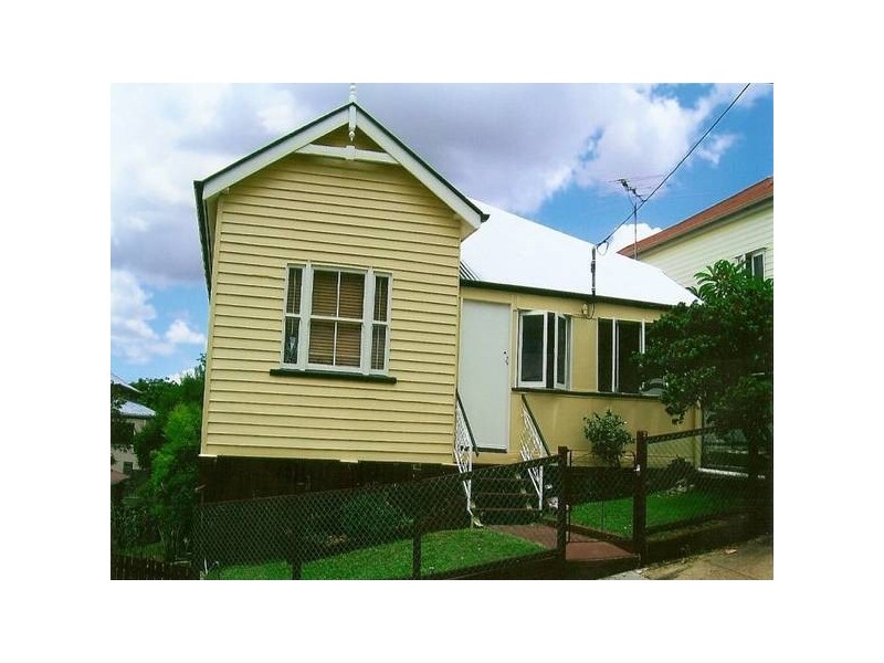 2 Frith Street, Highgate Hill QLD 4101