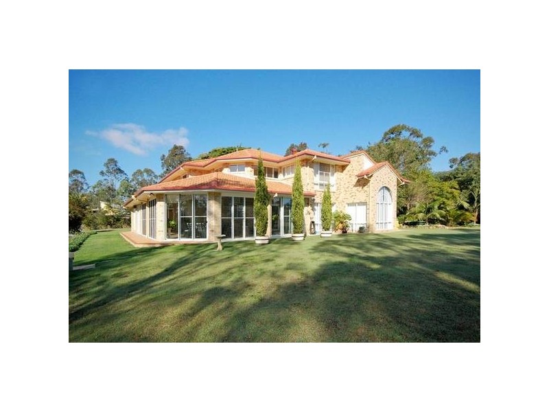 101 Dampier Street, Barellan Point QLD 4306