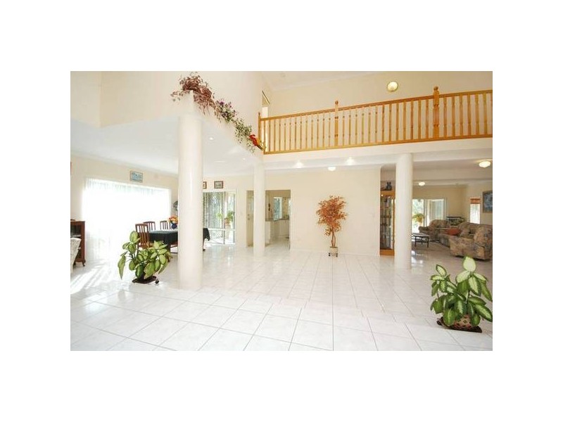 101 Dampier Street, Barellan Point QLD 4306