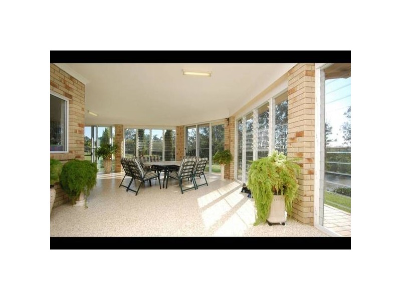 101 Dampier Street, Barellan Point QLD 4306