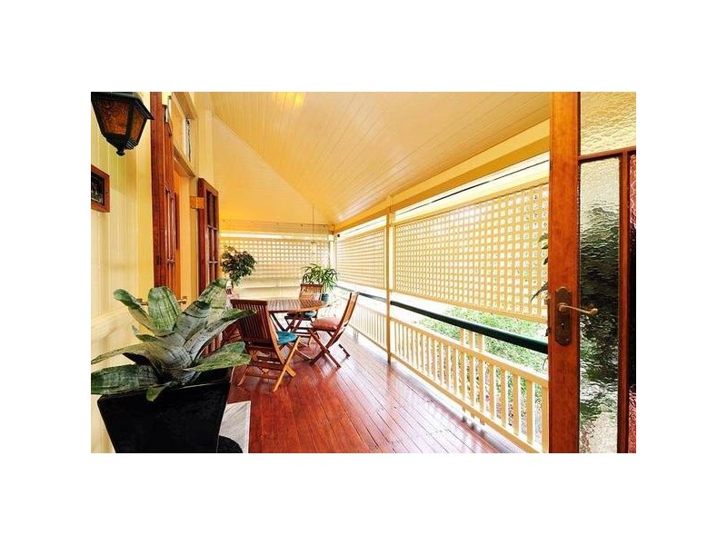 16 Rawnsley Street, Dutton Park QLD 4102