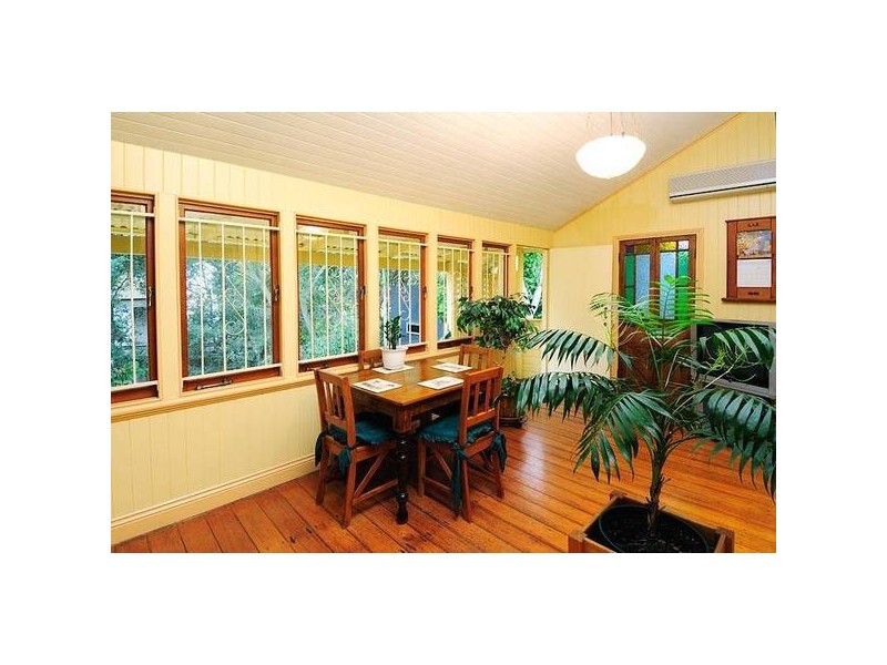 16 Rawnsley Street, Dutton Park QLD 4102