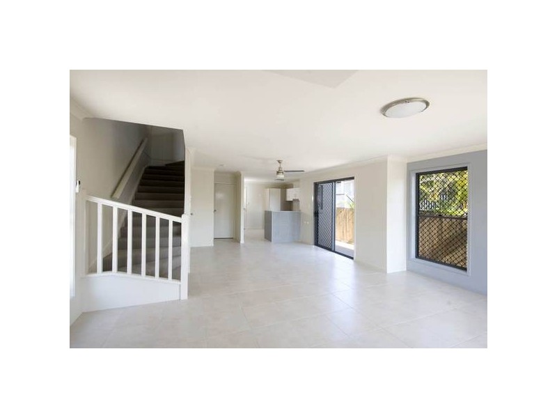 84 Villa Street, Yeronga QLD 4104