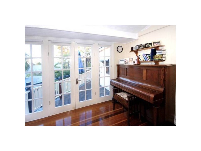 22 Vanda Street, Woolloongabba QLD 4102