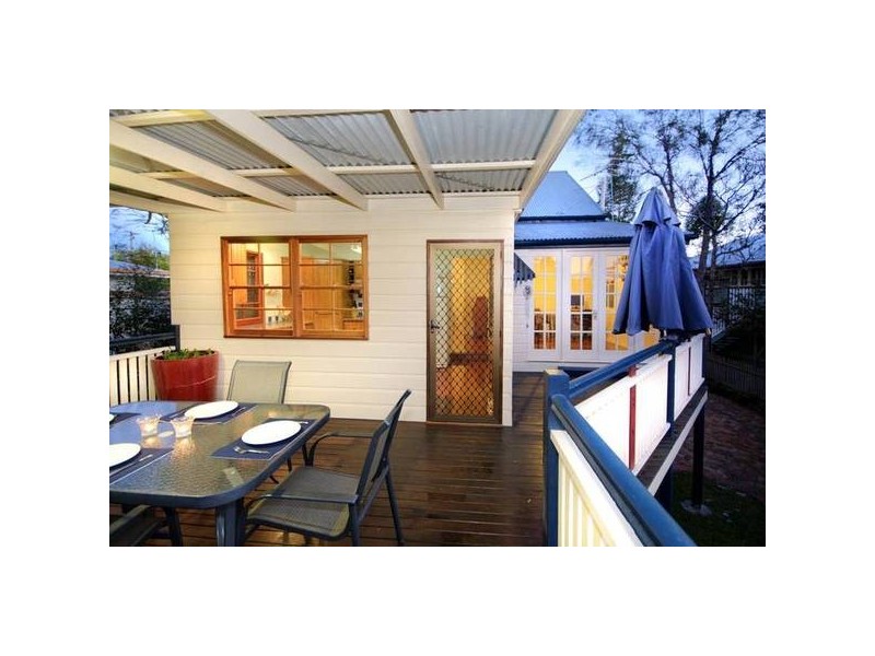 22 Vanda Street, Woolloongabba QLD 4102