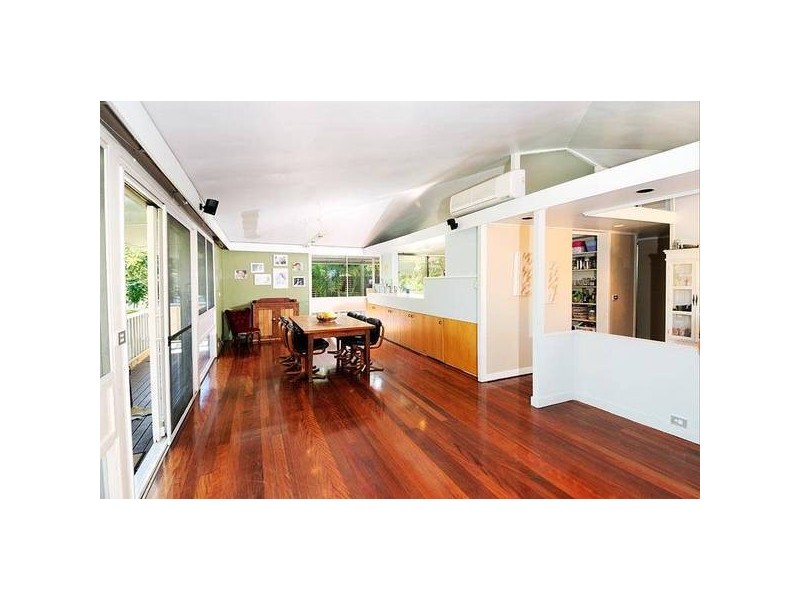 11 ORIANA Crescent, Yeronga QLD 4104