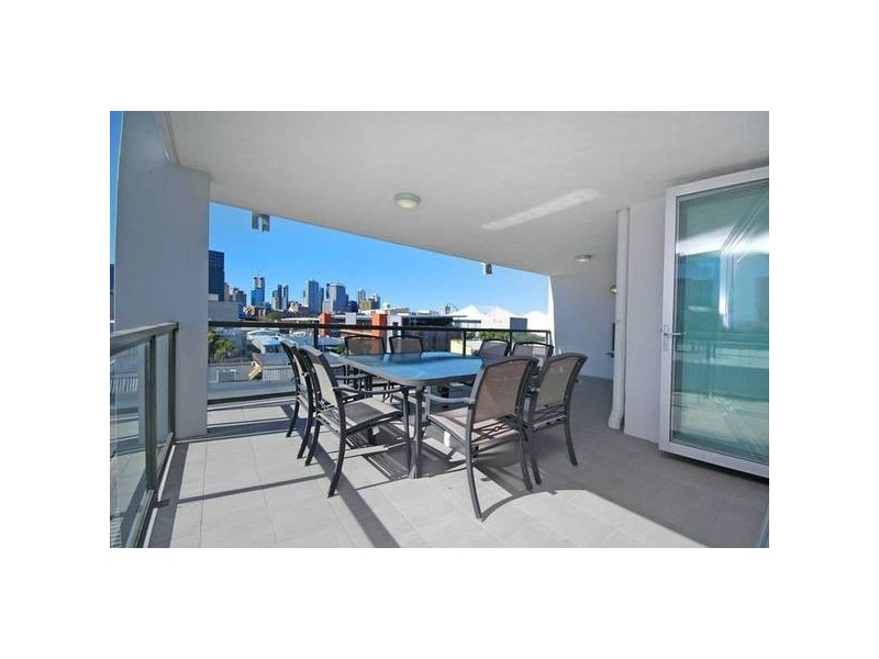 501/14 Cordelia Street, South Brisbane QLD 4101