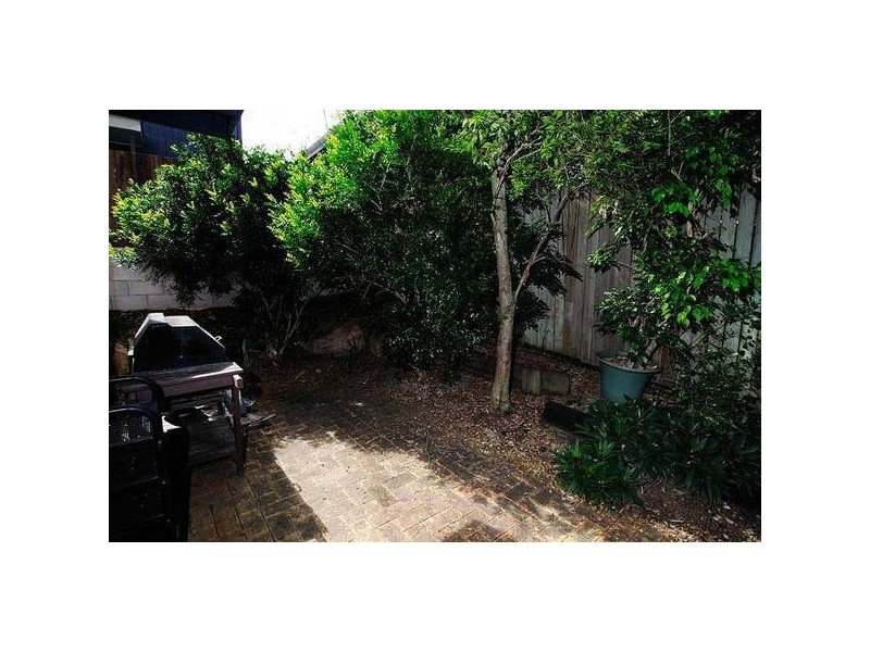 4/6 Hoogley Street, West End QLD 4101