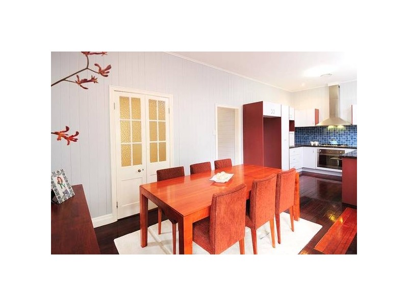 56 Gloucester Street, Highgate Hill QLD 4101