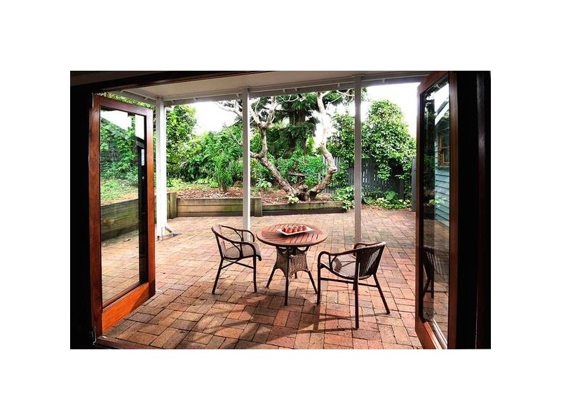 56 Gloucester Street, Highgate Hill QLD 4101