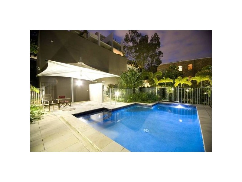 201/18-20 Paradise Street, Highgate Hill QLD 4101