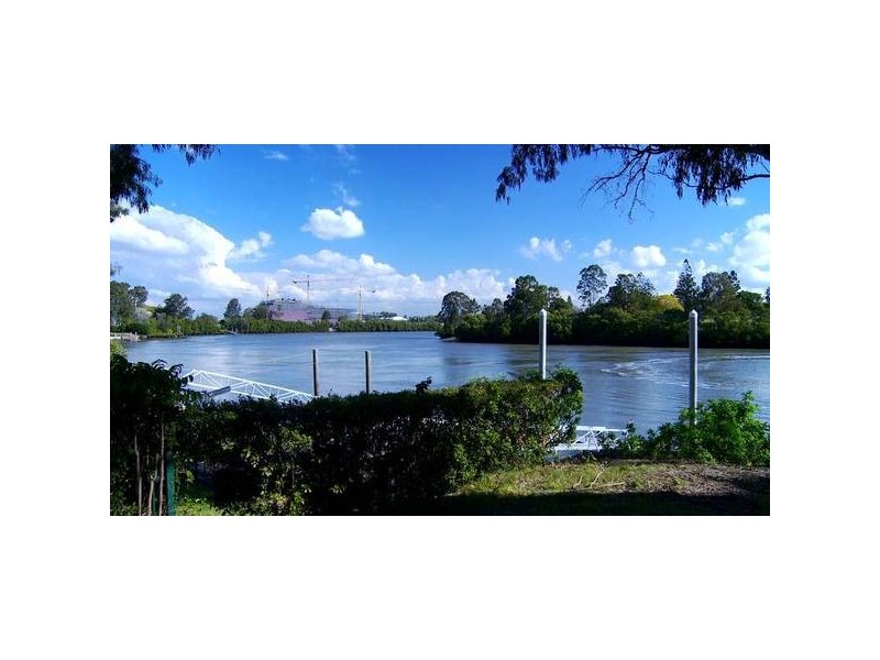 27 Feez Street, Yeronga QLD 4104