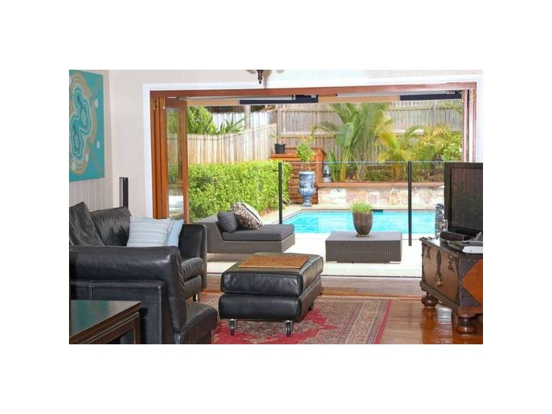 East Brisbane QLD 4169