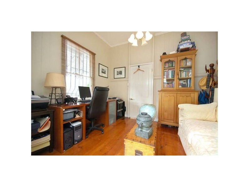 East Brisbane QLD 4169